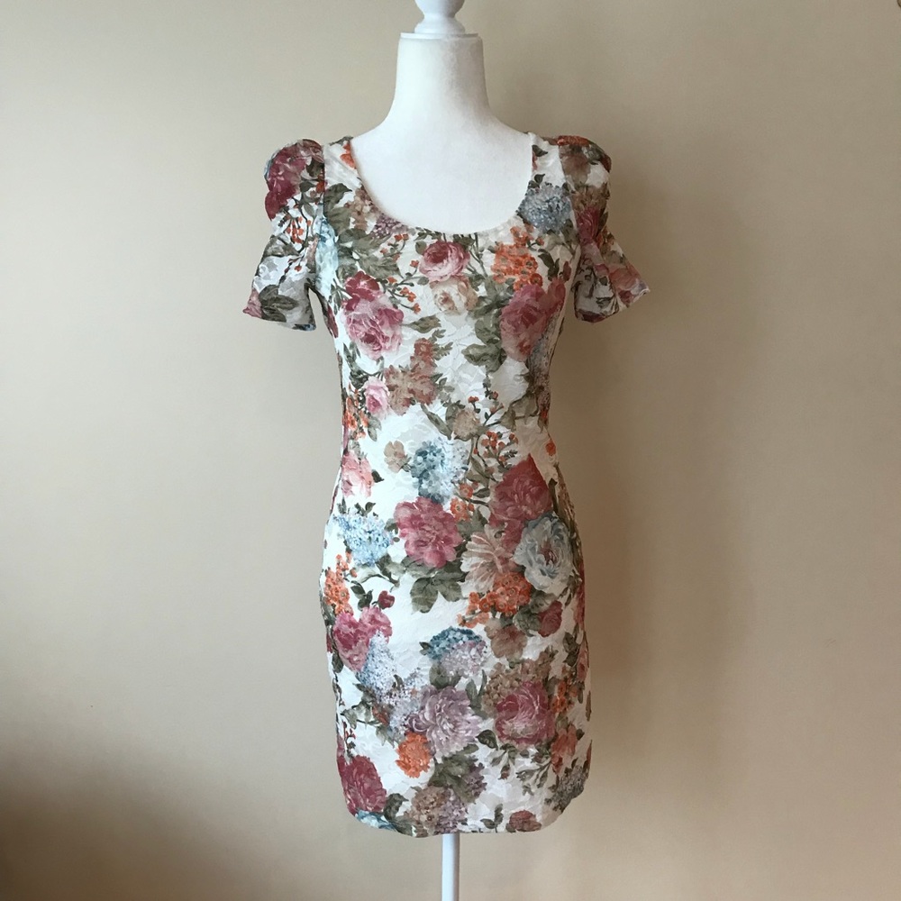 Lace floral mini dress